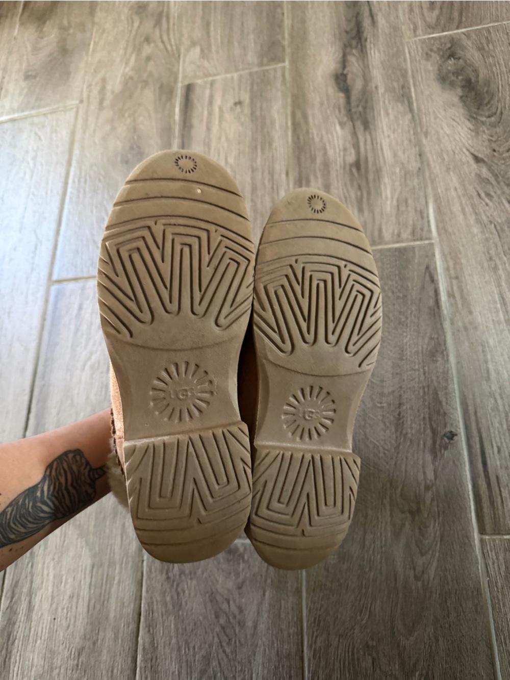 UGG MCKAY Chestnut Suede Shearling Short Booties - Picture 5 of 5